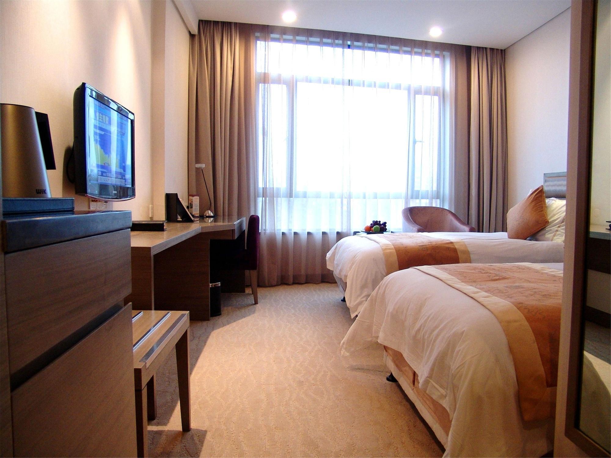 Ramada Plaza By Wyndham Shanghai Caohejing Hotel Exterior photo