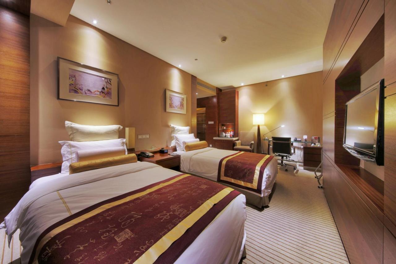 Ramada Plaza By Wyndham Shanghai Caohejing Hotel Exterior photo